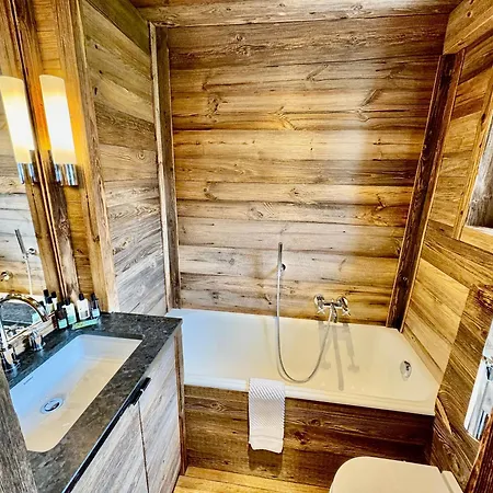 Luxe & Charme - In & Out Apartamento *