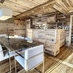 Apartment Luxe & Charme - In & Out Crans-Montana